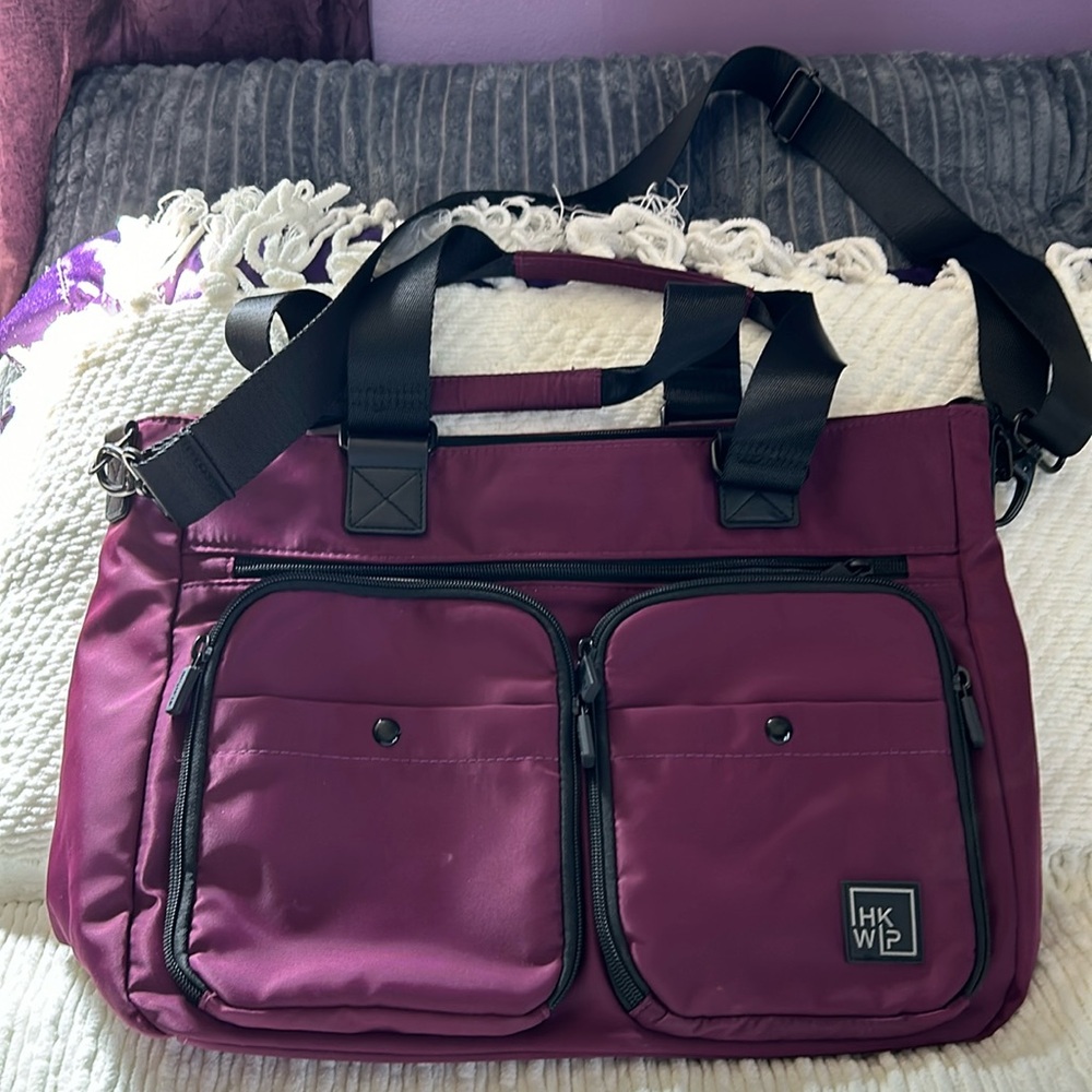 IHKWIP Cargo Catchall Tote in Merlot